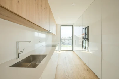 Apartamento T3 para Venda em Glória e Vera Cruz