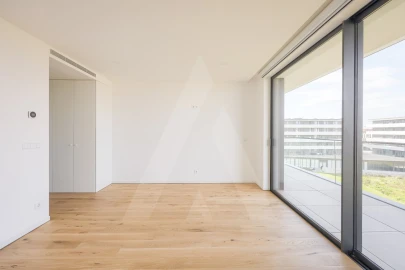 Apartamento T3 para Venda em Glória e Vera Cruz