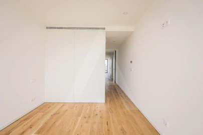 Apartamento T3 para Venda em Glória e Vera Cruz