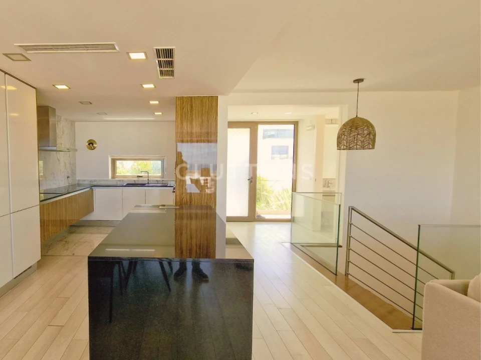 Moradia T4 para Venda em Lourinhã e Atalaia Foto 12