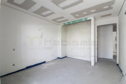 Apartamento T3 para Venda em Póvoa de Santo Adrião e Olival Basto