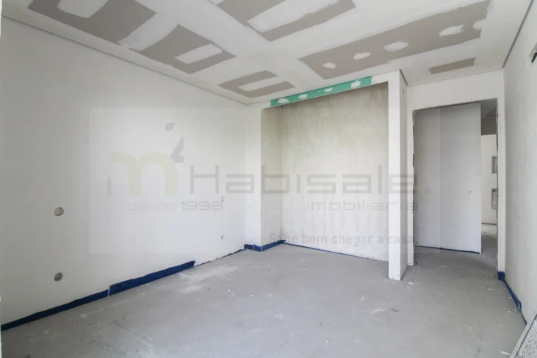 Apartamento T3 para Venda em Póvoa de Santo Adrião e Olival Basto Foto 24