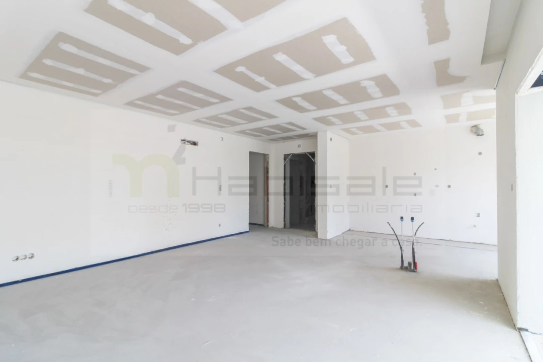 Apartamento T2 para Venda em Póvoa de Santo Adrião e Olival Basto Foto 14