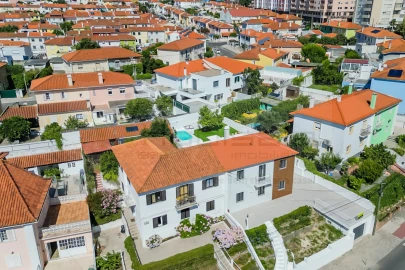 Moradia T3 para Venda em Queluz e Belas