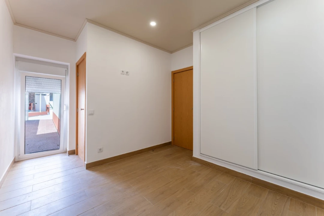 Moradia T3 para Venda em Benedita Foto 16