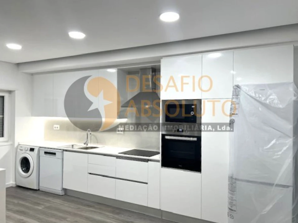Apartamento T2 para Venda em Seixal, Arrentela e Aldeia de Paio Pires Foto 2