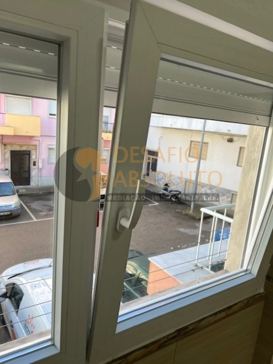 Apartamento T2 para Venda em Amora Foto 14