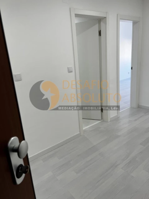 Apartamento T3 para Venda em Almada, Cova da Piedade, Pragal e Cacilhas