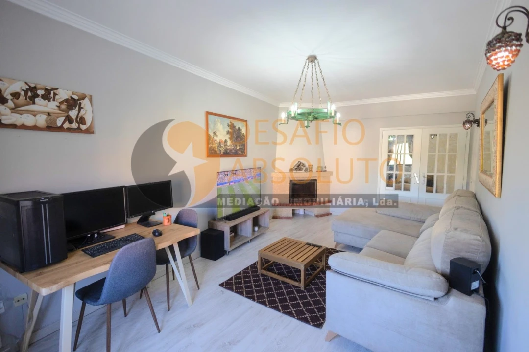 Apartamento T3 para Venda em Baixa da Banheira e Vale da Amoreira Foto 1