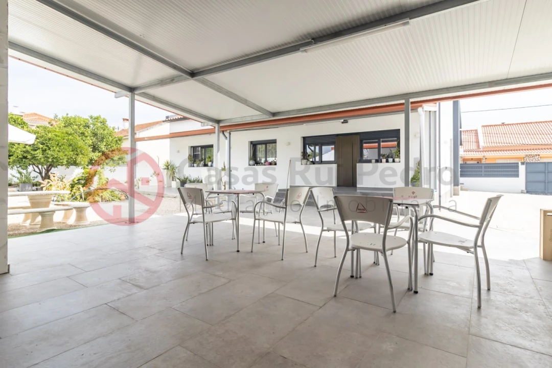 Moradia T4 para Venda em Santo Antonio da Charneca Foto 66
