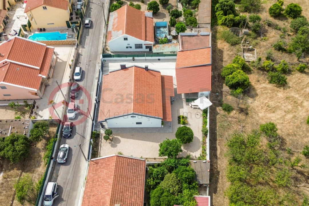 Moradia T4 para Venda em Santo Antonio da Charneca Foto 76
