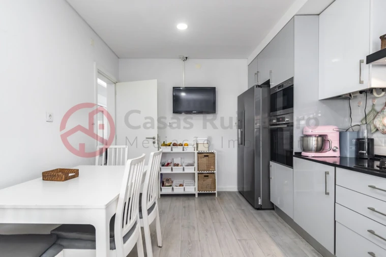 Moradia T4 para Venda em Santo Antonio da Charneca Foto 23
