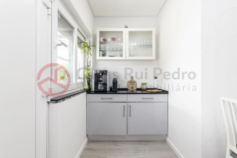 Moradia T4 para Venda em Santo Antonio da Charneca Foto 25