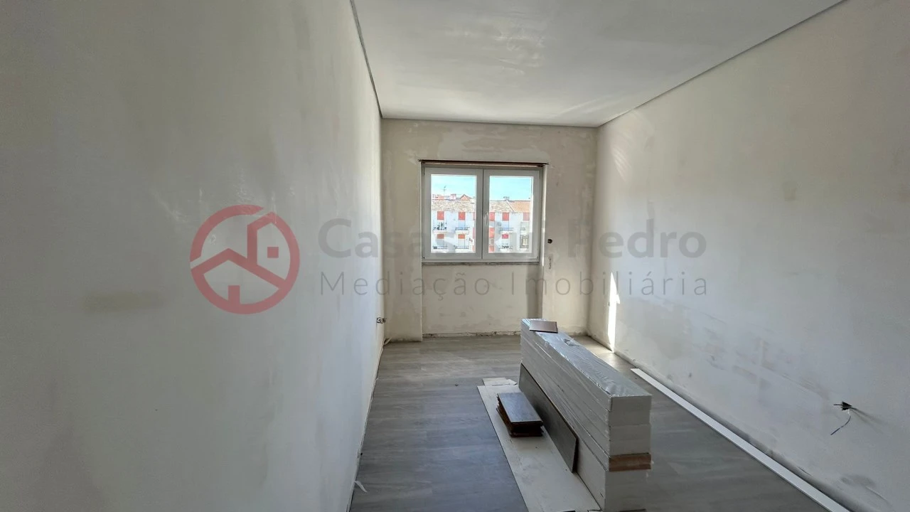 Apartamento T2 para Venda em Baixa da Banheira e Vale da Amoreira Foto 9
