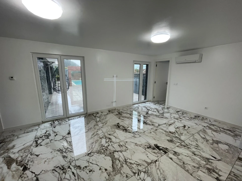 Moradia T4 para Venda em Charneca de Caparica e Sobreda Foto 23