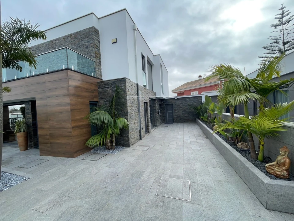 Moradia T4 para Venda em Charneca de Caparica e Sobreda Foto 46