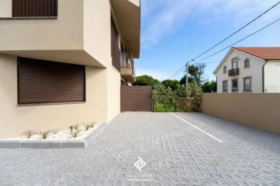 Apartamento T1 para Venda em Arcozelo