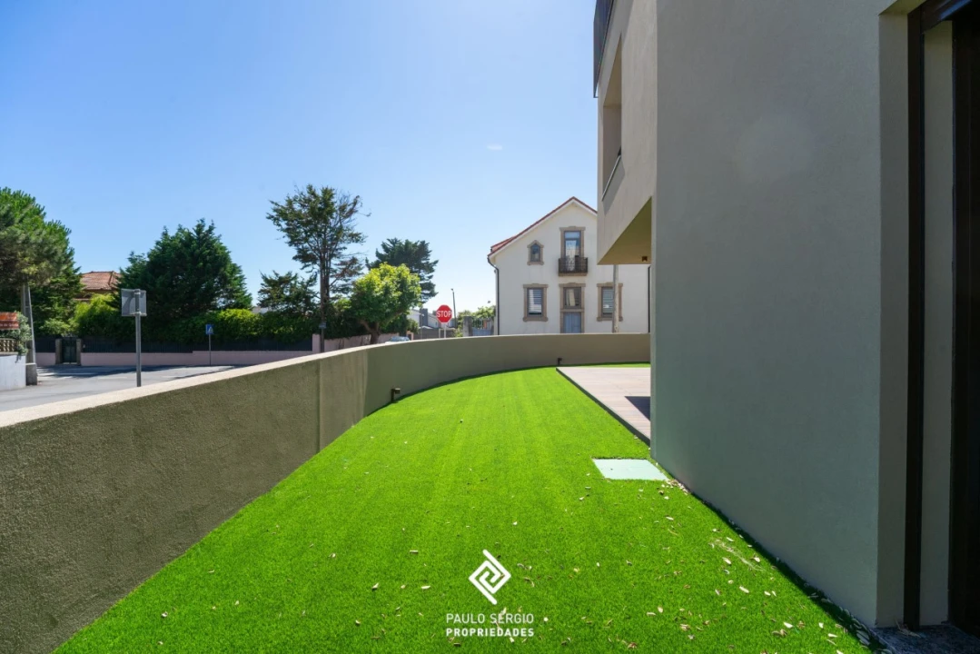 Apartamento T1 para Venda em Arcozelo Foto 7