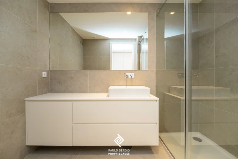 Apartamento T2 para Venda em Arcozelo Foto 4