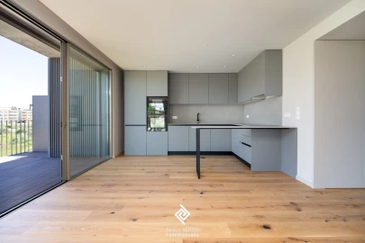 Apartamento T3 para Venda em São Felix da Marinha