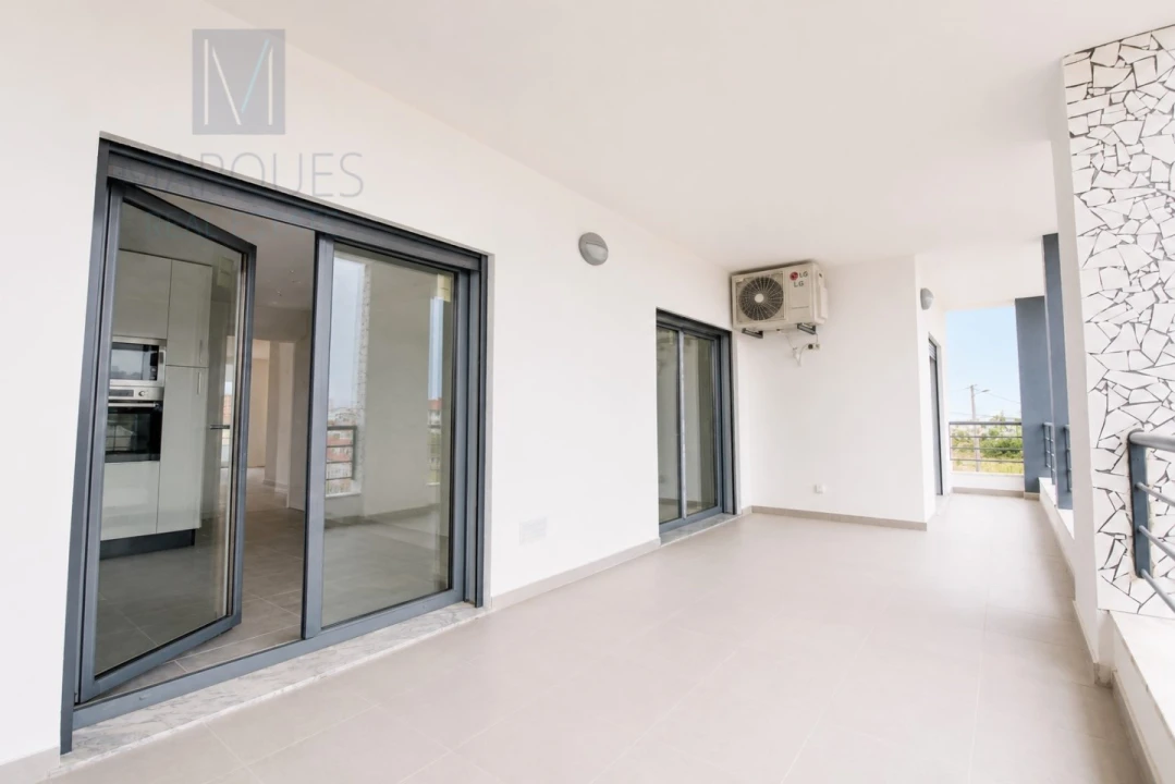 Apartamento T3 para Venda em Seixal, Arrentela e Aldeia de Paio Pires Foto 12