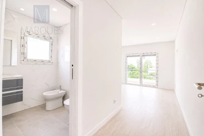 Apartamento T3 para Venda em Seixal, Arrentela e Aldeia de Paio Pires