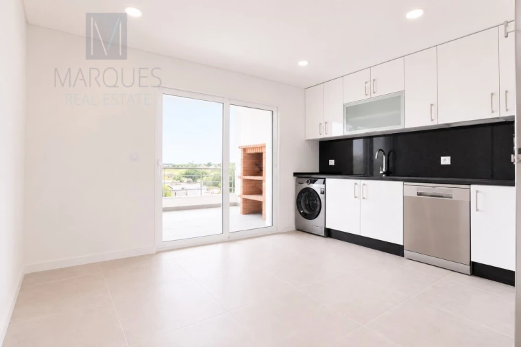 Apartamento T3 para Venda em Seixal, Arrentela e Aldeia de Paio Pires Foto 6
