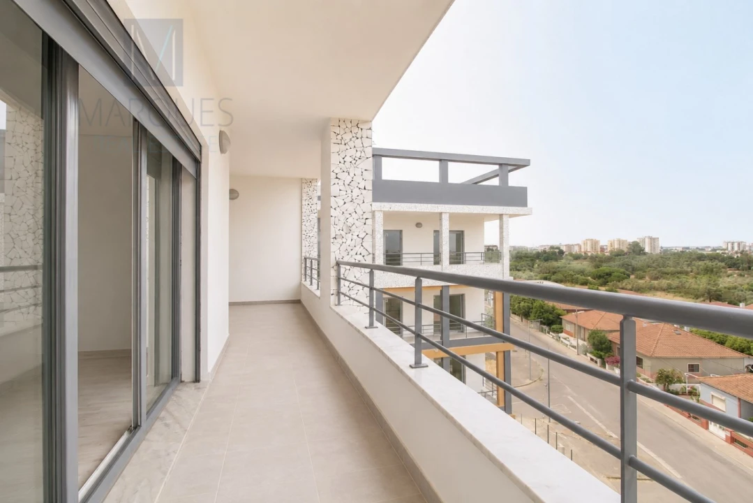 Apartamento T3 para Venda em Seixal, Arrentela e Aldeia de Paio Pires Foto 4