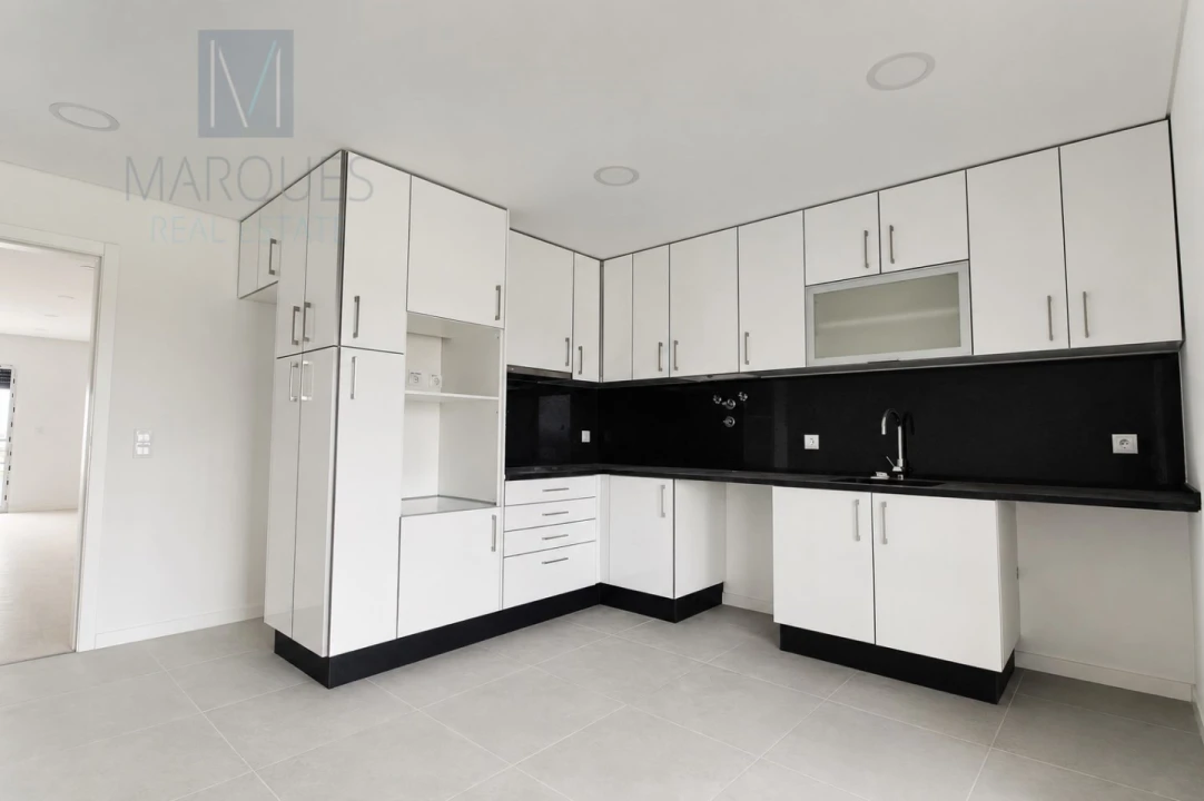 Apartamento T3 para Venda em Seixal, Arrentela e Aldeia de Paio Pires Foto 6