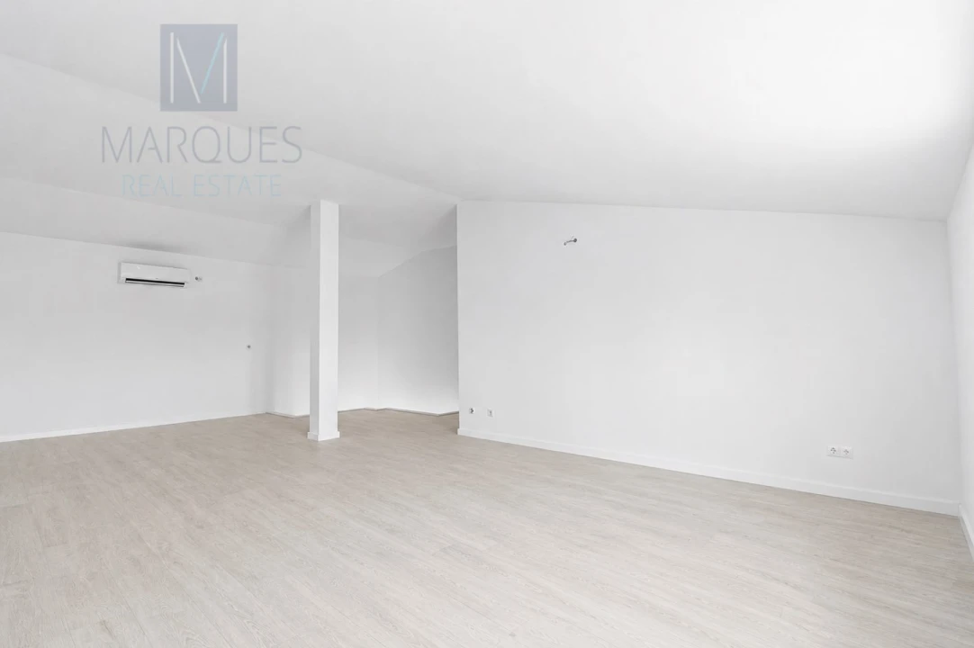 Apartamento T3 para Venda em Seixal, Arrentela e Aldeia de Paio Pires Foto 12