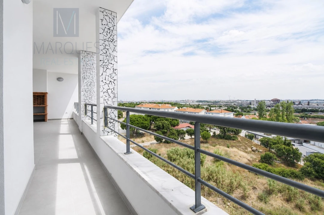 Apartamento T3 para Venda em Seixal, Arrentela e Aldeia de Paio Pires Foto 22