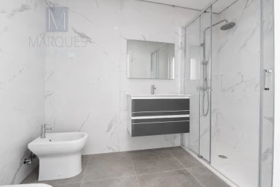 Apartamento T3 para Venda em Seixal, Arrentela e Aldeia de Paio Pires