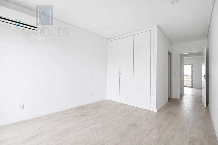 Apartamento T3 para Venda em Seixal, Arrentela e Aldeia de Paio Pires Foto 20
