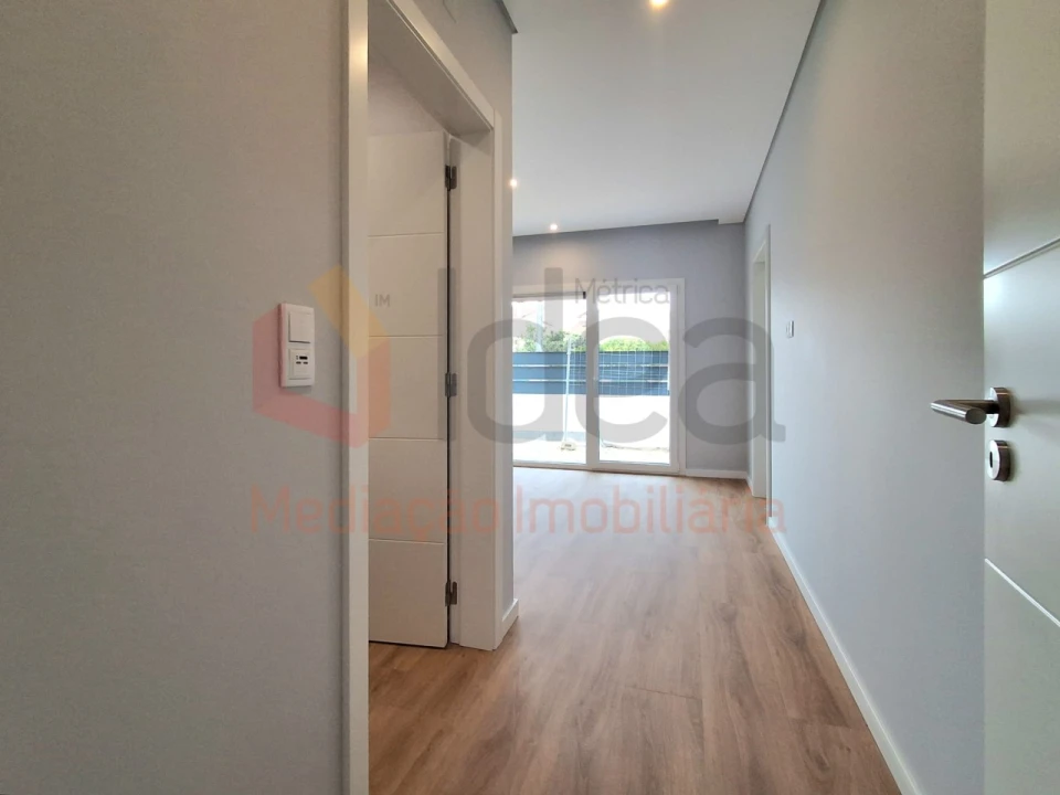 Moradia T3 para Venda em Fernao Ferro Foto 8