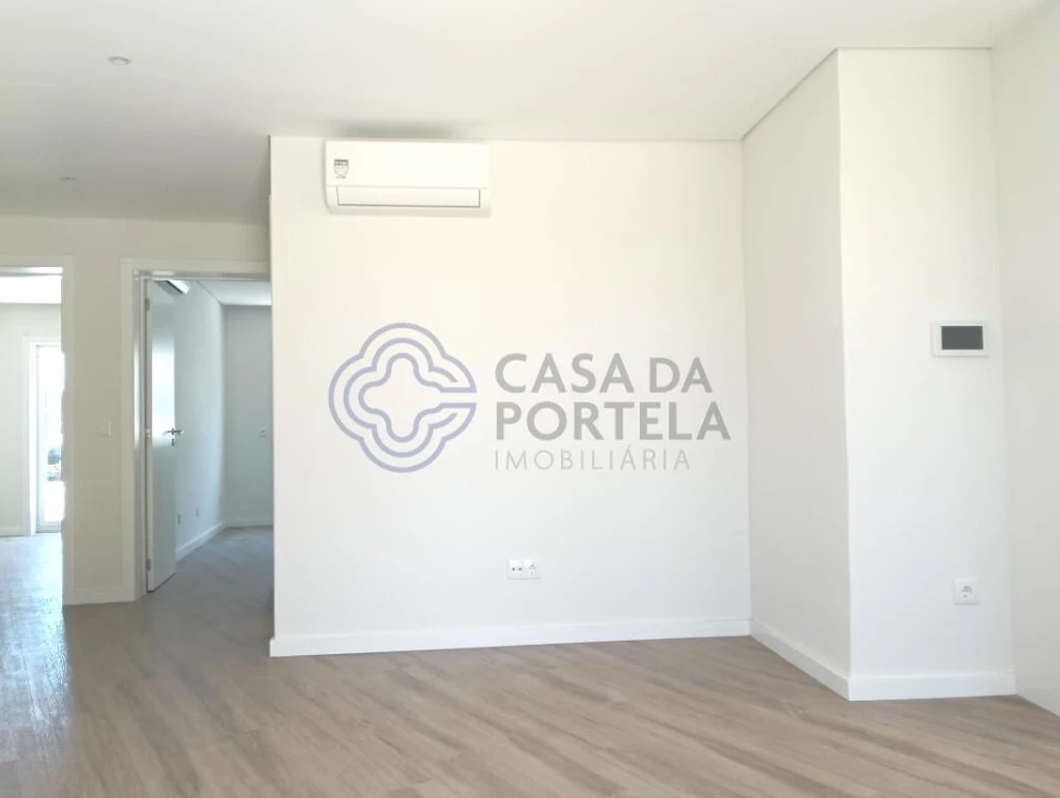 Moradia T1 para Venda em Fânzeres e São Pedro da Cova Foto 17