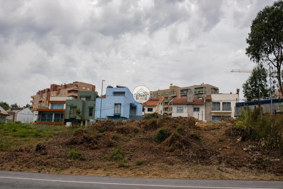 Terreno para Venda em Avintes Foto 3