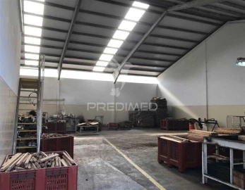 Armazém para Venda em São Paio de Oleiros