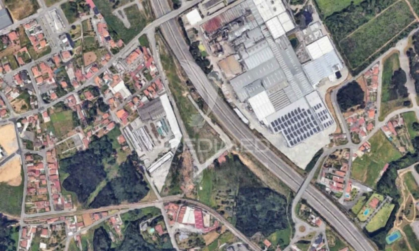 Armazém para Venda em São Paio de Oleiros Foto 16