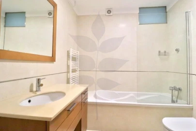 Apartamento T3 para Venda em Este (São Pedro e São Mamede)