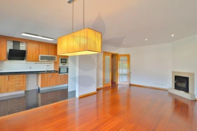 Apartamento T3 para Venda em Este (São Pedro e São Mamede)
