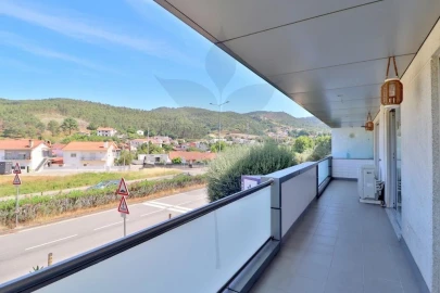 Apartamento T3 para Venda em Este (São Pedro e São Mamede)