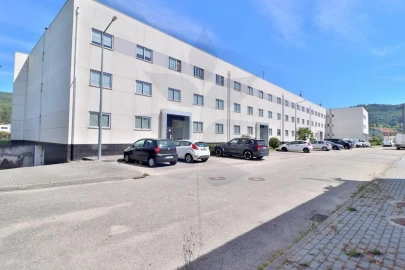 Apartamento T3 para Venda em Este (São Pedro e São Mamede)