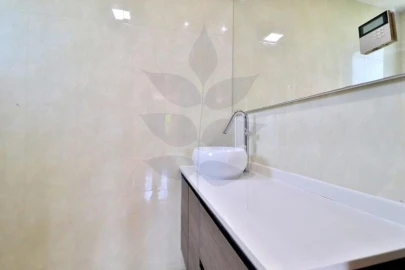 Apartamento T3 para Venda em Este (São Pedro e São Mamede)