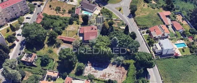 Moradia T6 para Venda em São João da Madeira