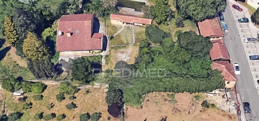 Moradia T6 para Venda em São João da Madeira Foto 7
