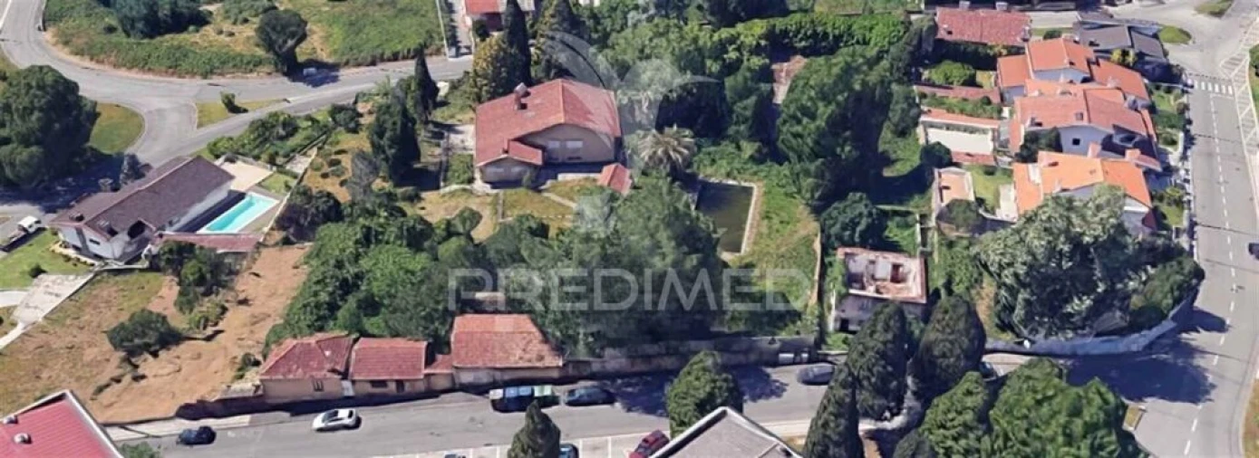 Moradia T6 para Venda em São João da Madeira Foto 4