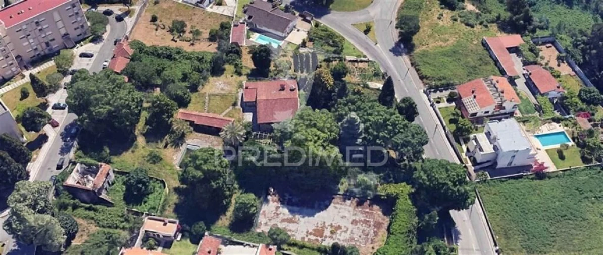 Moradia T6 para Venda em São João da Madeira Foto 6