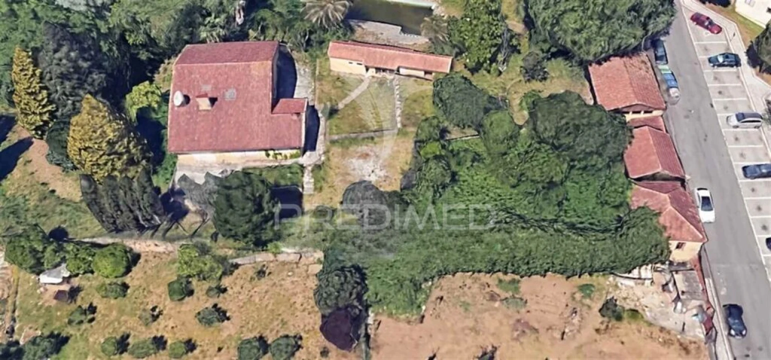 Moradia T6 para Venda em São João da Madeira Foto 7