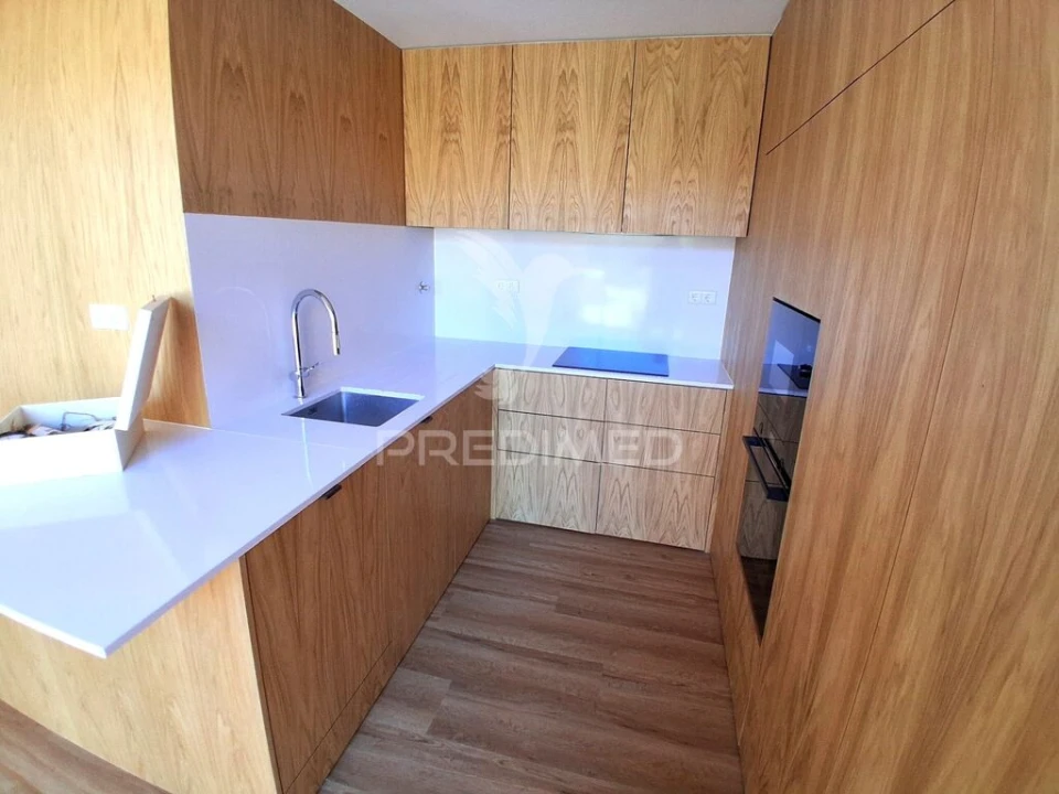 Apartamento T3 para Venda em Quarteira Foto 11