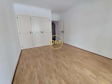 Apartamento T2 para Arrendamento em Cascais e Estoril